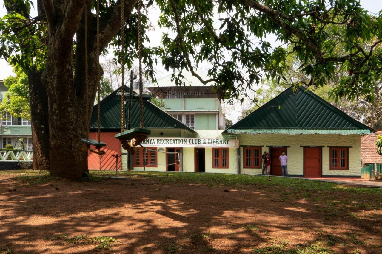 Aranya Nivas Hotel Thekkady Exterior photo