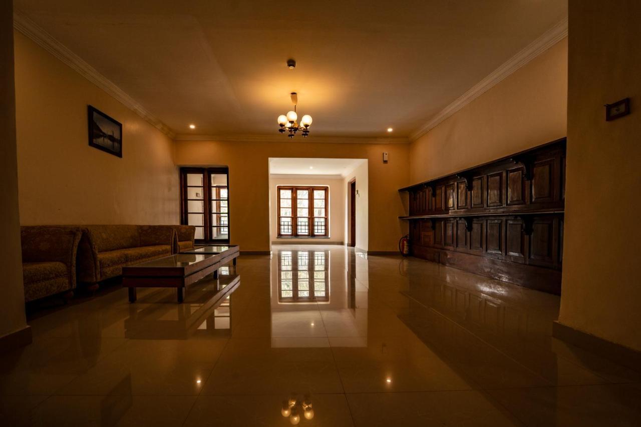 Aranya Nivas Hotel Thekkady Exterior photo