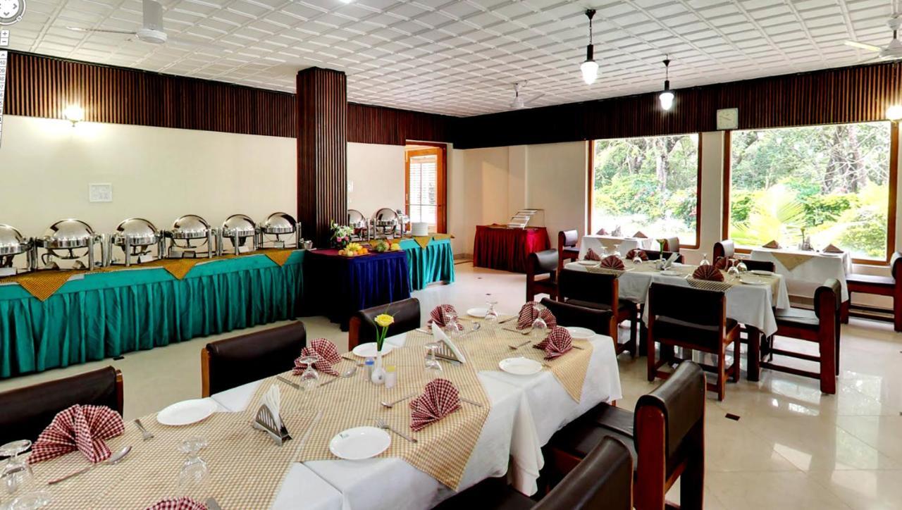Aranya Nivas Hotel Thekkady Exterior photo
