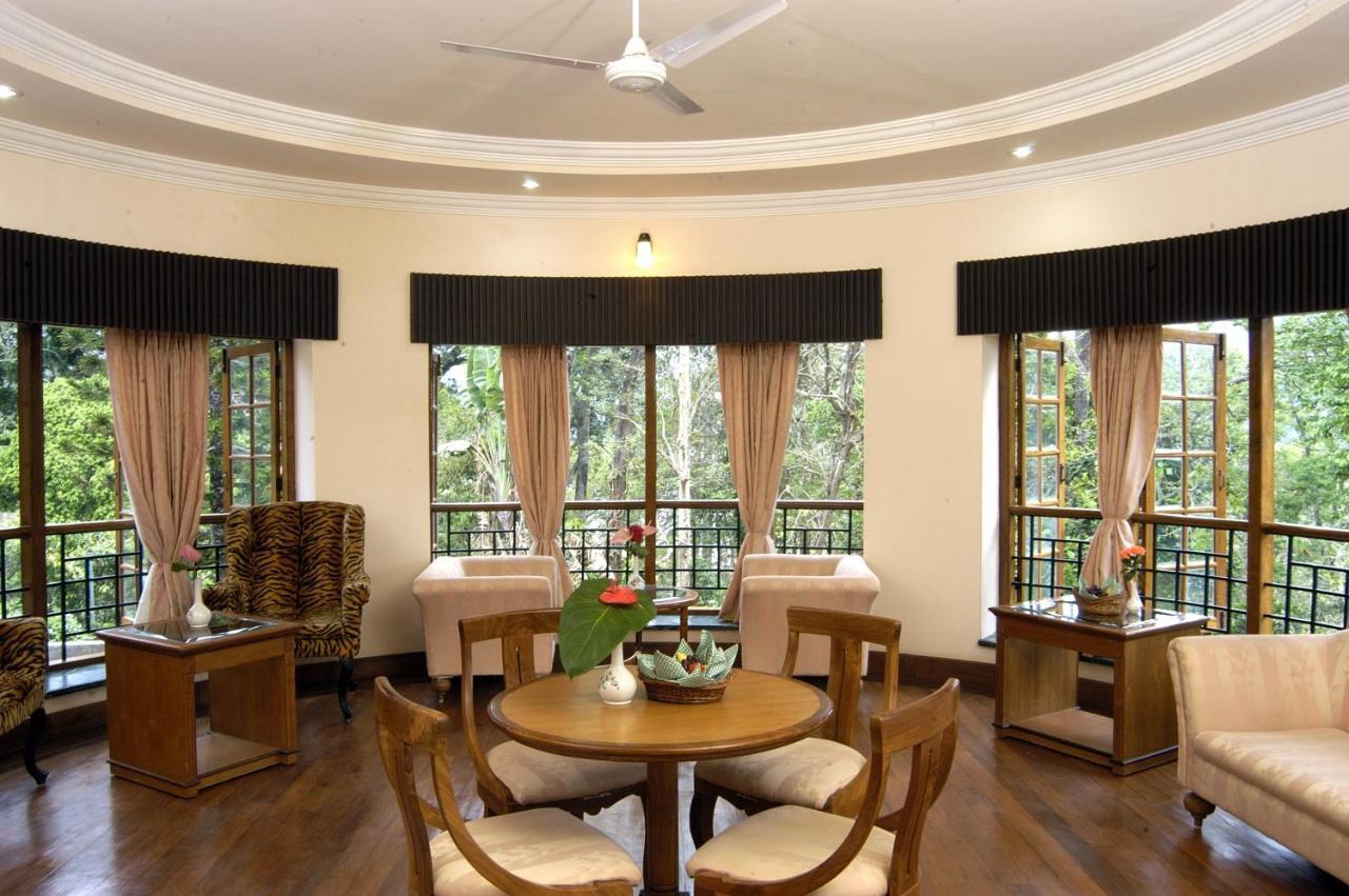 Aranya Nivas Hotel Thekkady Exterior photo